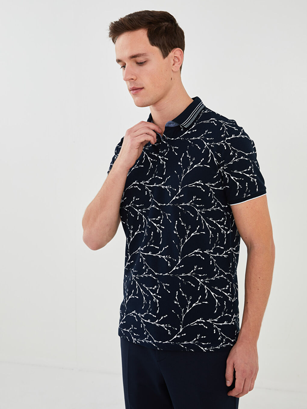 Lacivert Polo Yaka Kısa Kollu Desenli Pike Erkek Tişört-1