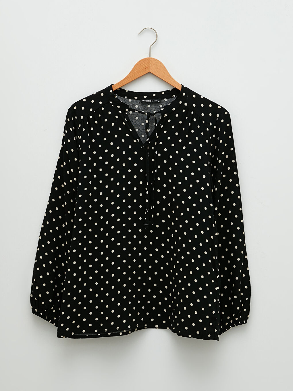 بلوزة للسيدات بأكمام طويلة وياقة مربوطة ونقشة منقوشة من قماش الفيسكوز-5