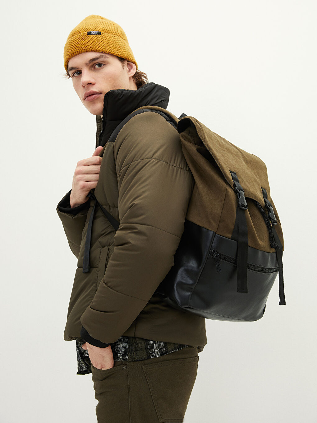 Haki Kanvas Klips Tokalı Erkek Sırt Çantası