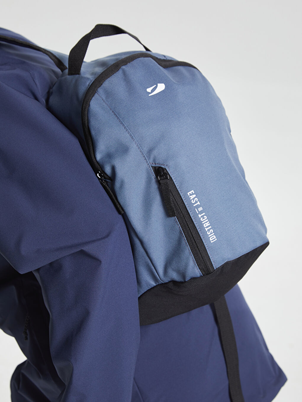 حقيبة ظهر مطبوعة بحروف للرجال-1