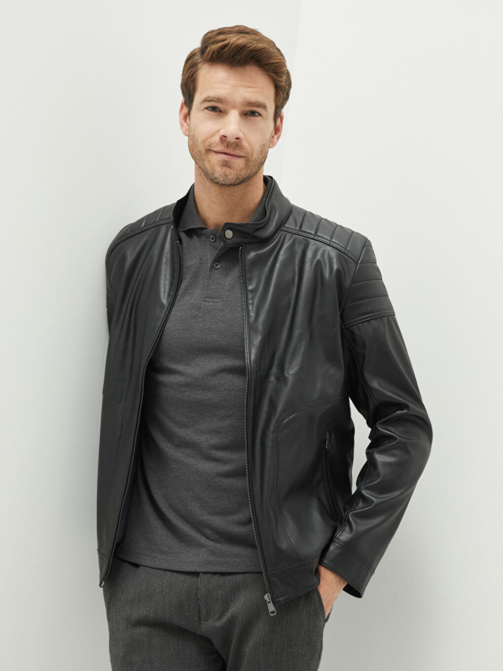 معطف جلد صناعي للرجال بياقة الدراجين النارية وقصة عادية
