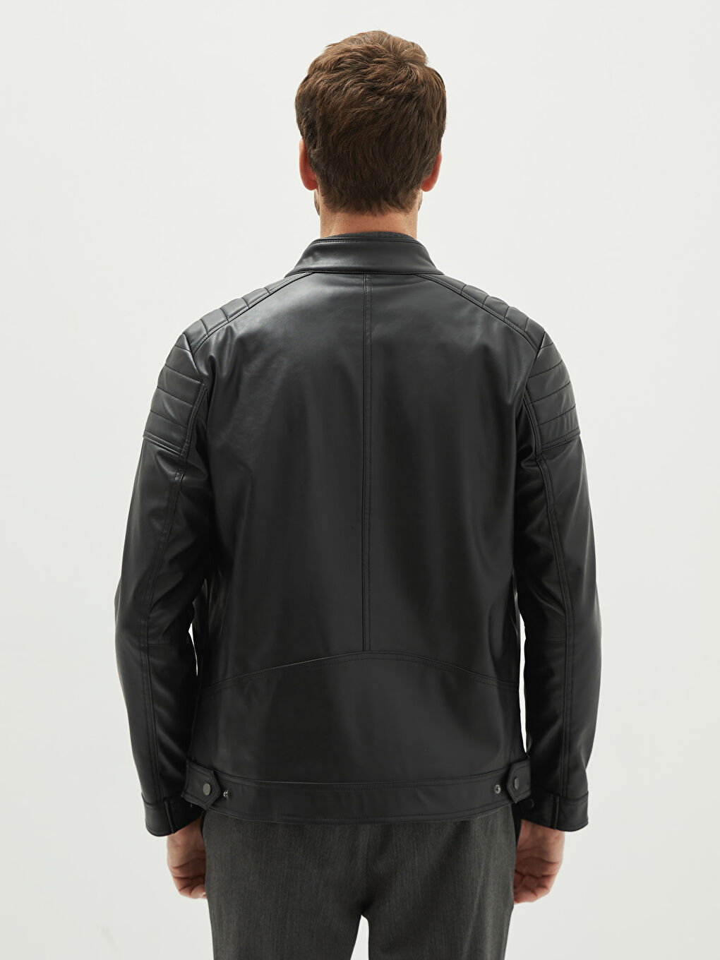 معطف جلد صناعي للرجال بياقة الدراجين النارية وقصة عادية-4