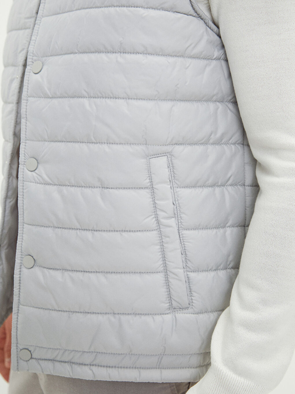 Gri Standart Kalıp Dik Yaka Erkek Yelek-3