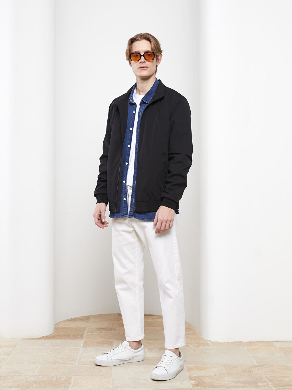 Siyah Standart Kalıp Dik Yaka Erkek Mont-1