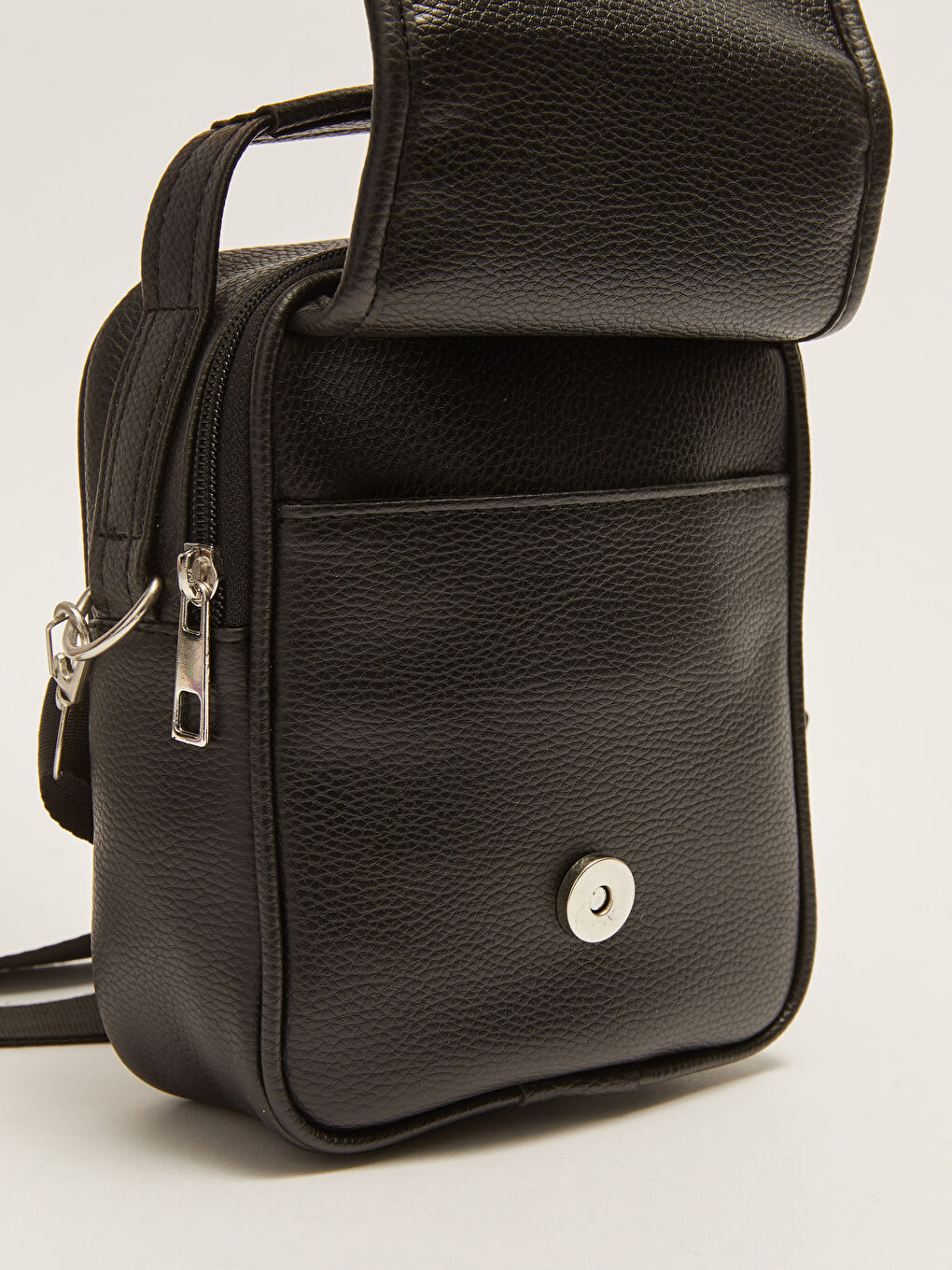 Siyah Deri Görünümlü Erkek El ve Omuz Çantası-3