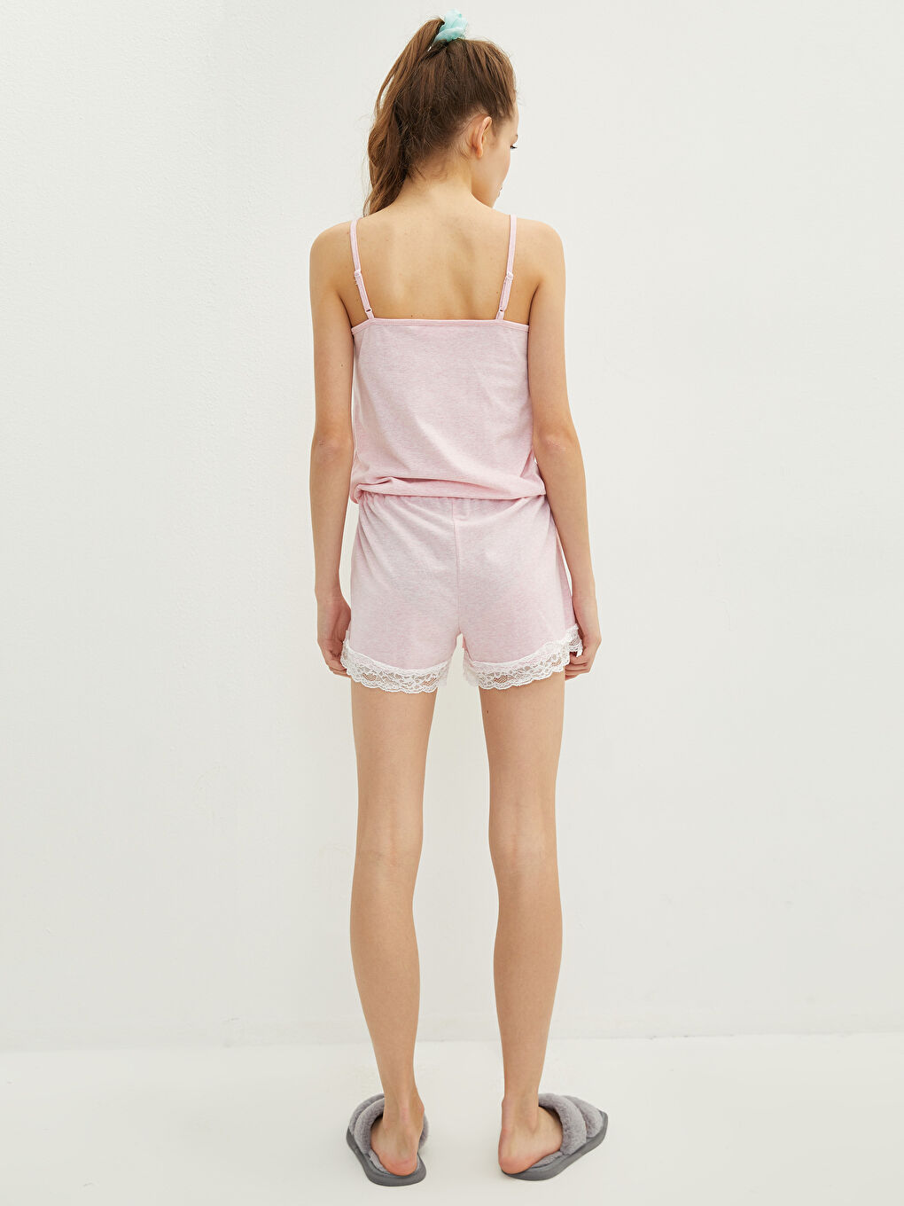 LCW DREAM V-Ausschnitt Spitzenriemchen Damen Jumpsuit -S22562Z8-E6R