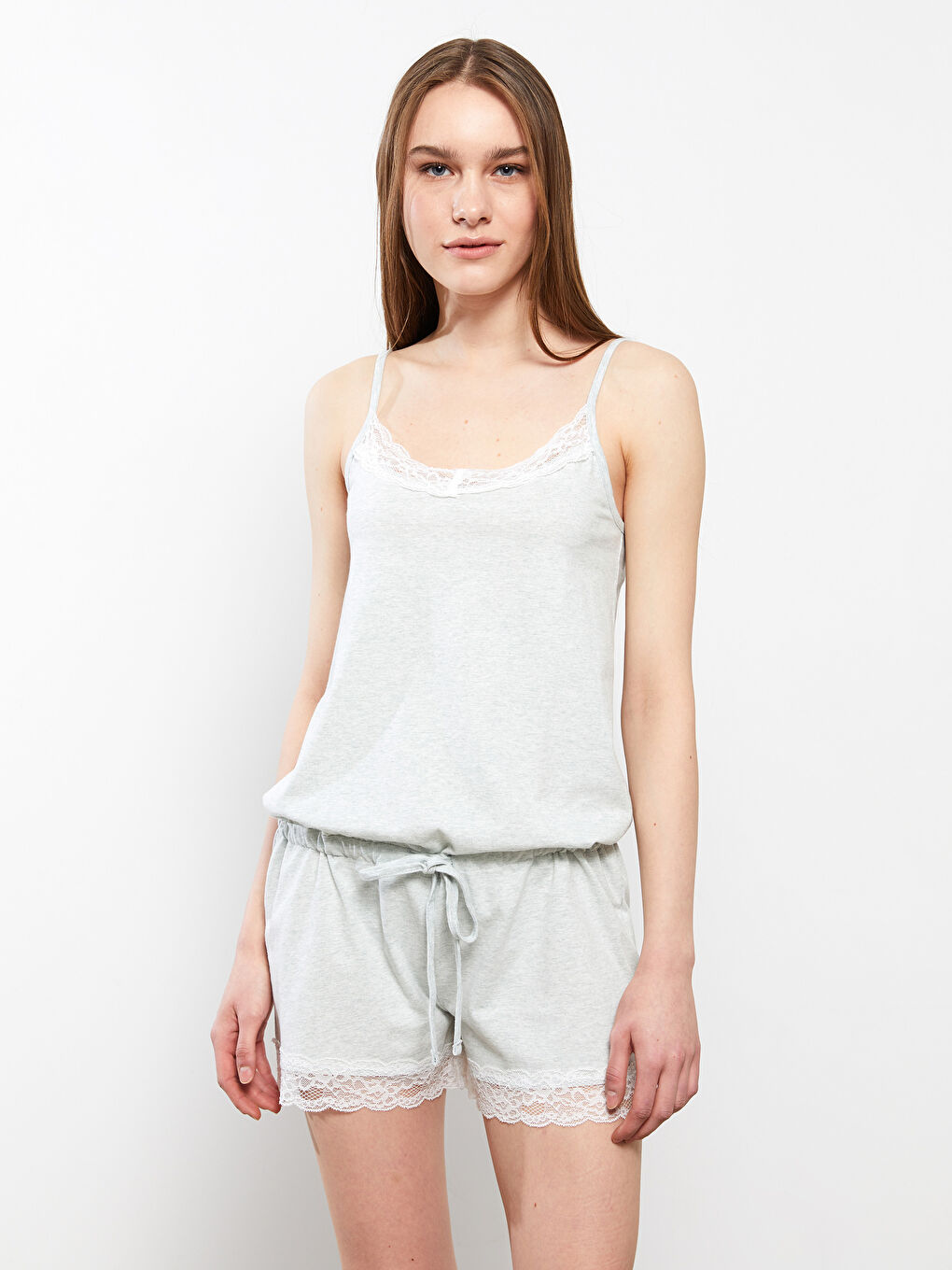 Yeşil V Yaka Dantelli Askılı Kadın Tulum-1