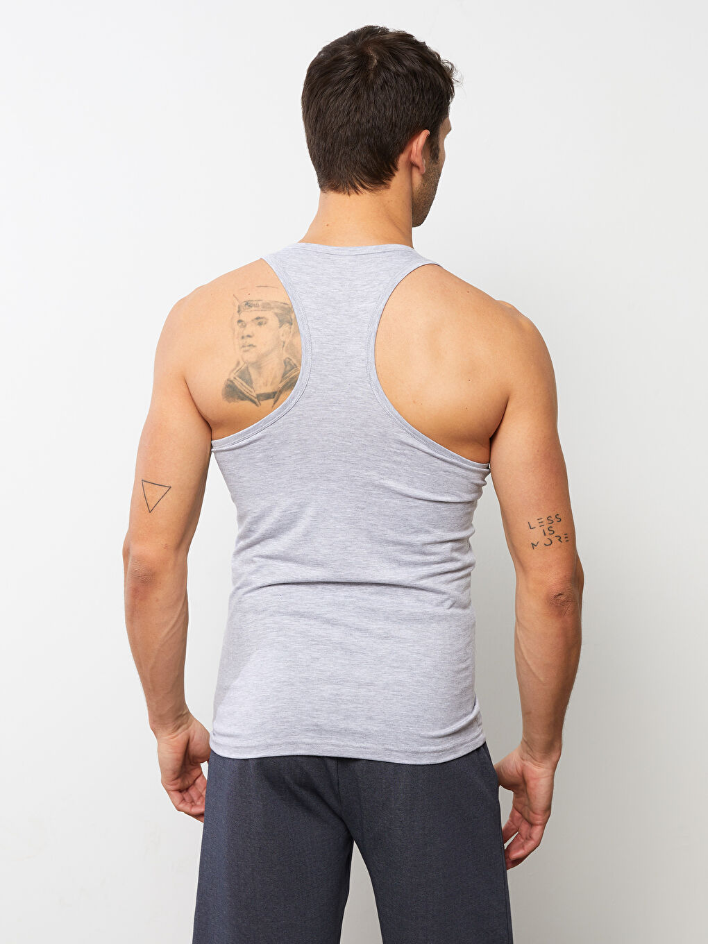 Gilet de Sport Basique en Coton et Col Rond pour Homme - Lot de 2-4