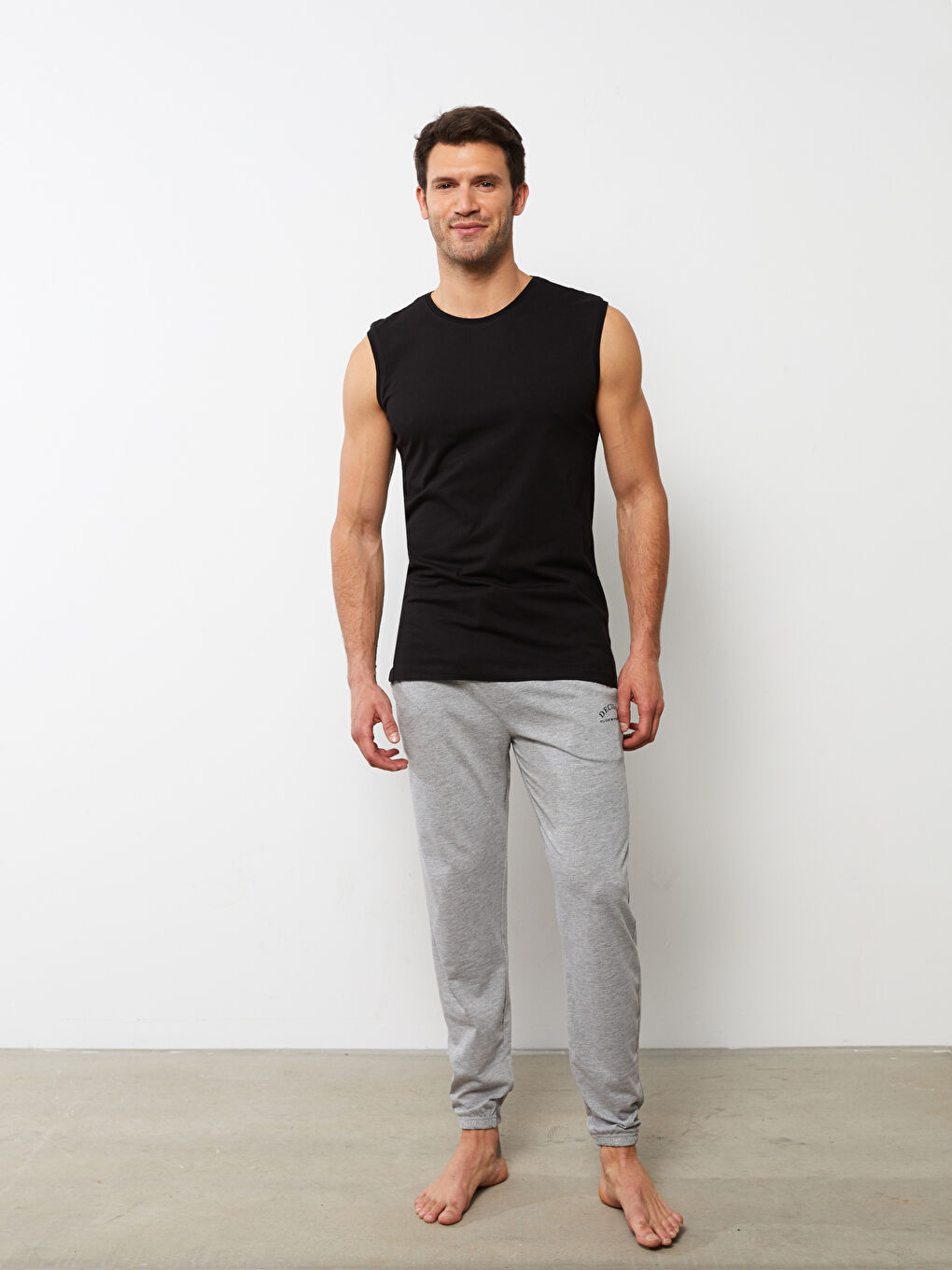 Siyah Bisiklet Yaka Kolsuz Pamuklu Erkek Atlet-2