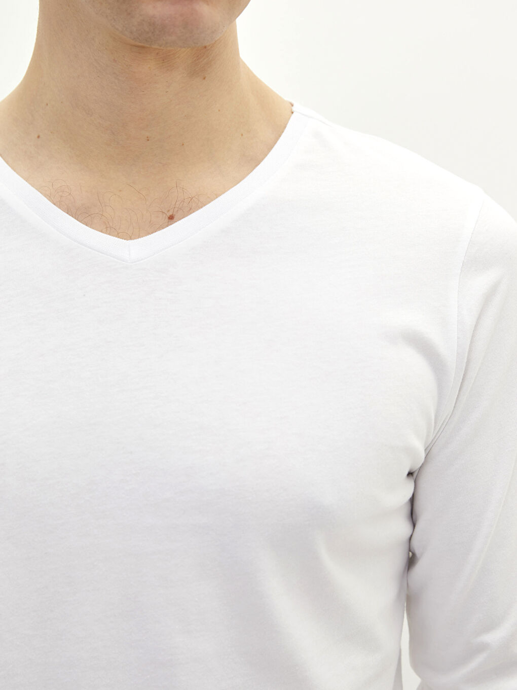 Beyaz V Yaka Uzun Kollu Pamuklu Erkek Atlet-3