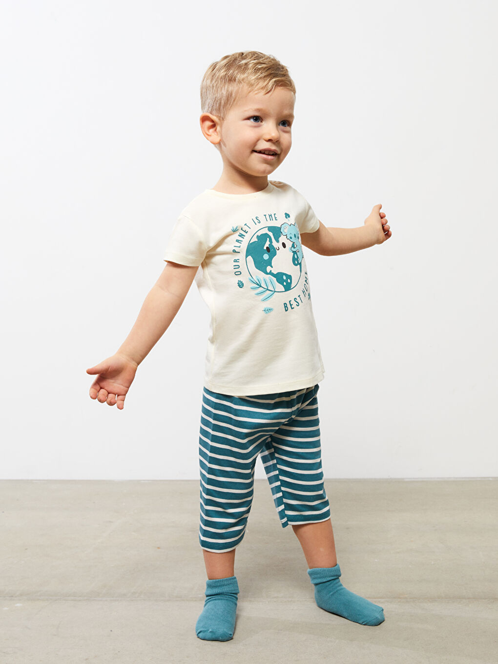 Ekru Bisiklet Yaka Kısa Kol Baskılı Pamuklu Erkek Bebek Pijama Takımı-1