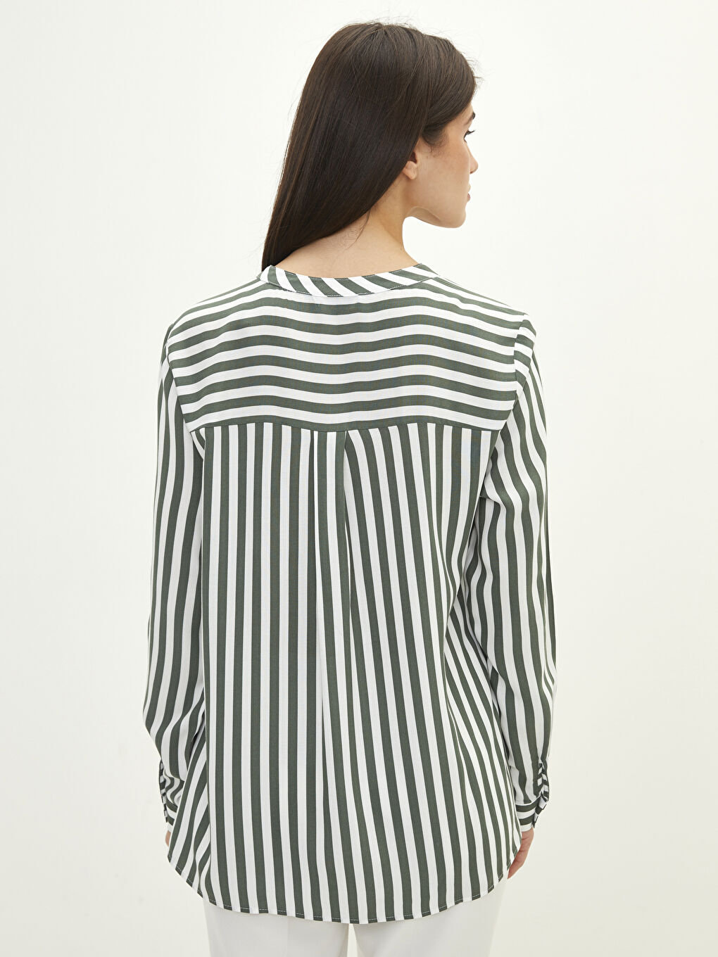 Haki Kaçık Yaka Çizgili Uzun Kollu Viskon Kadın Bluz-8