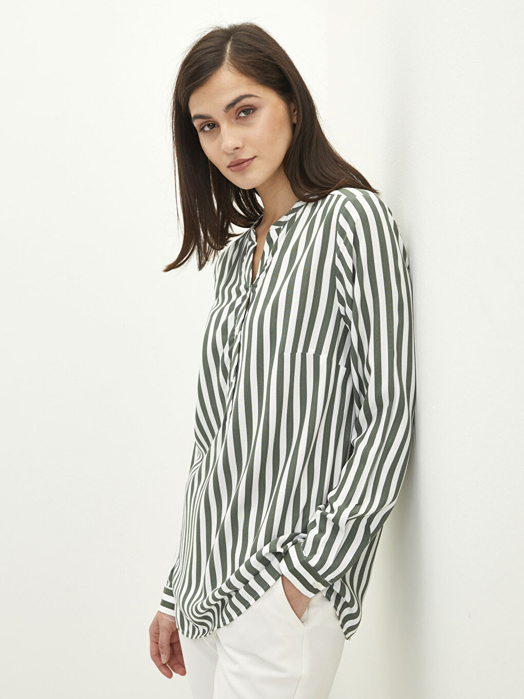 Haki Kaçık Yaka Çizgili Uzun Kollu Viskon Kadın Bluz