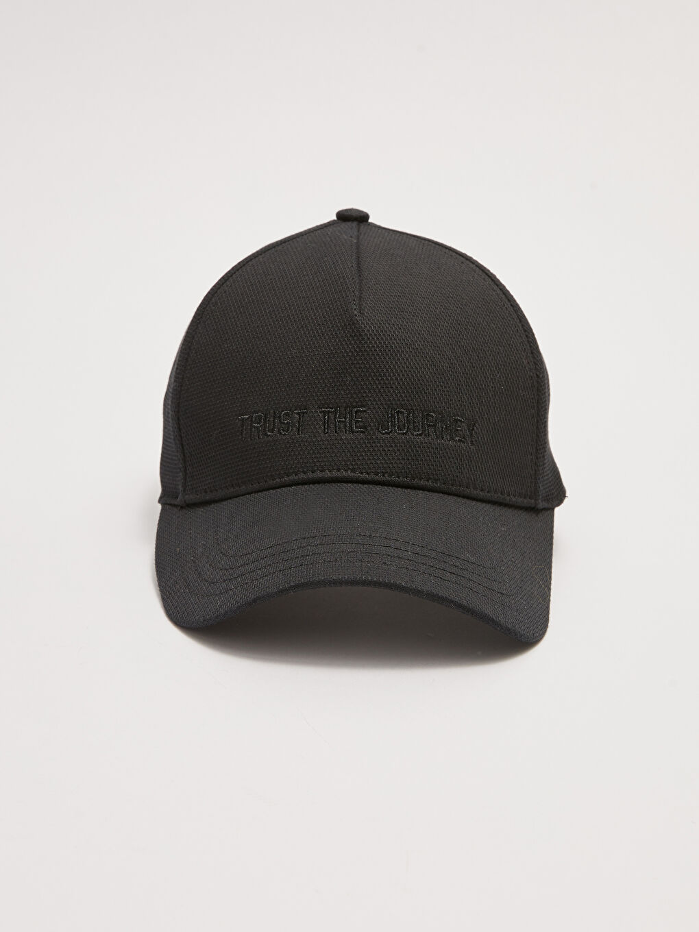 كاب رجالي مطرز بنص-2