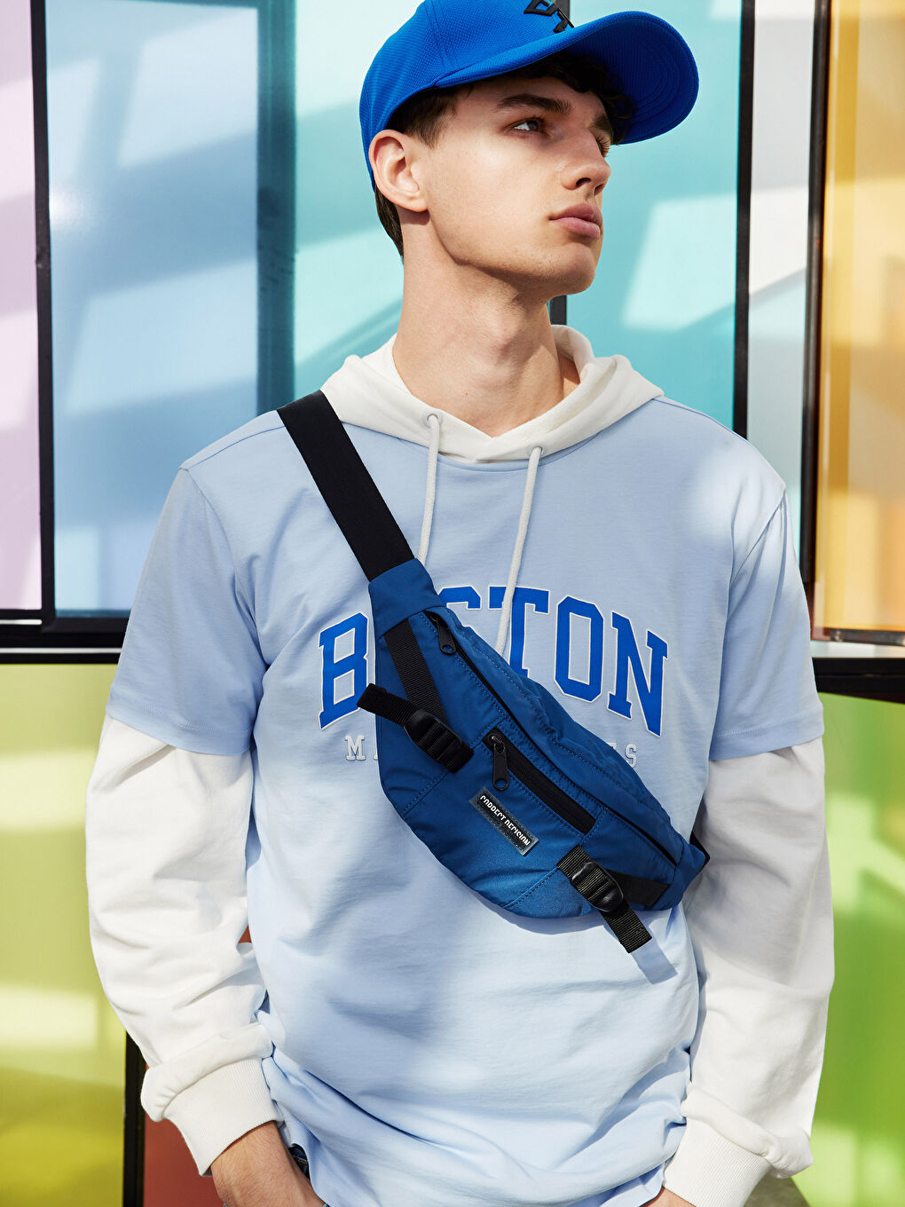 Mavi Etiket Detaylı Erkek Bel Çantası