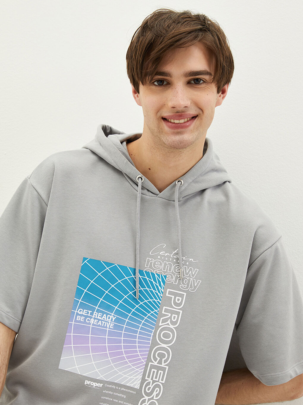 Gri Kısa Kollu Baskılı Erkek Hoodie