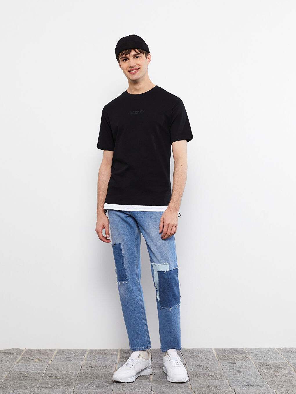 Siyah Bisiklet Yaka Kısa Kollu Baskılı Erkek Sweatshirt-1