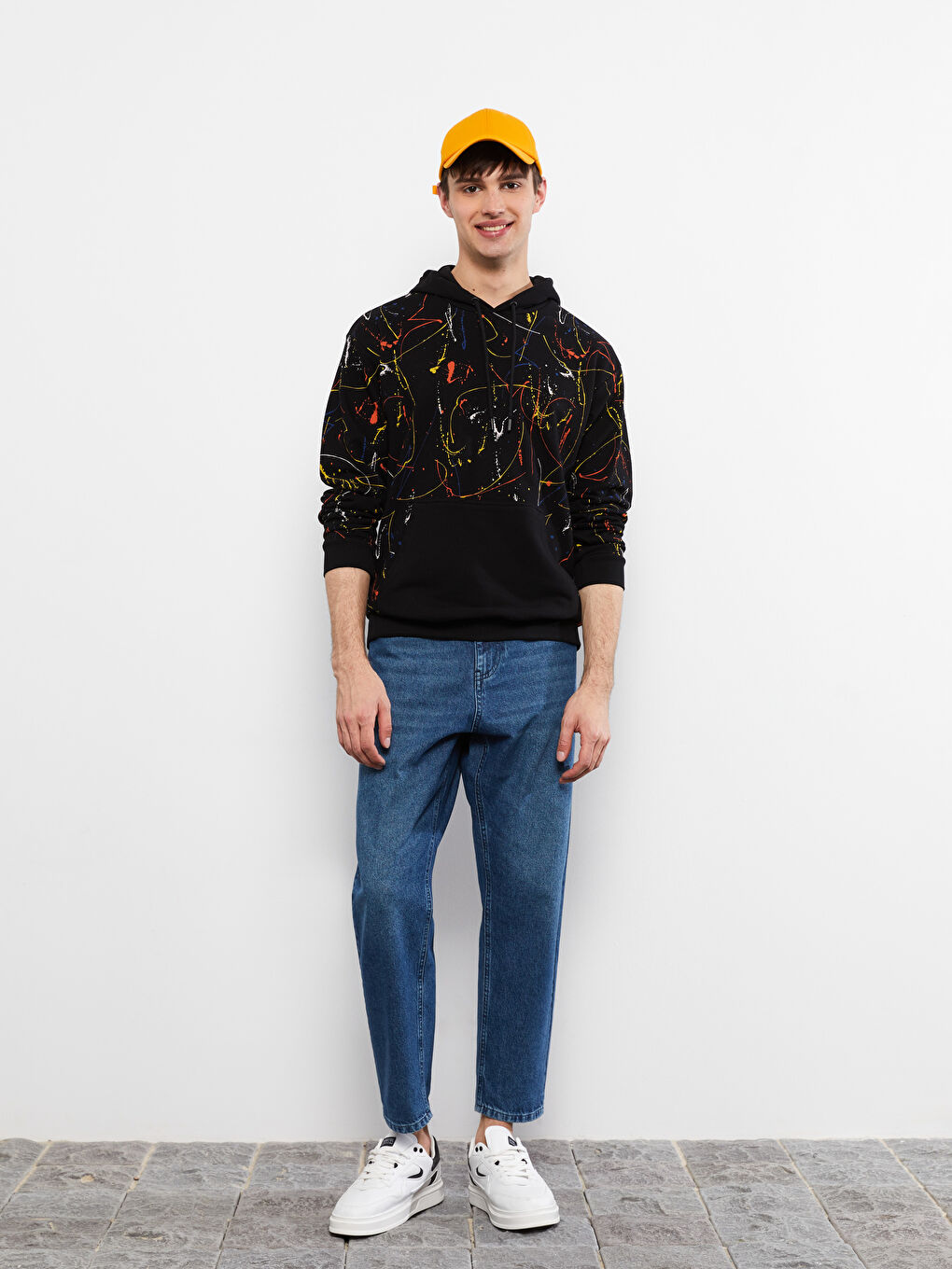 Siyah Uzun Kollu Desenli Erkek Hoodie-2