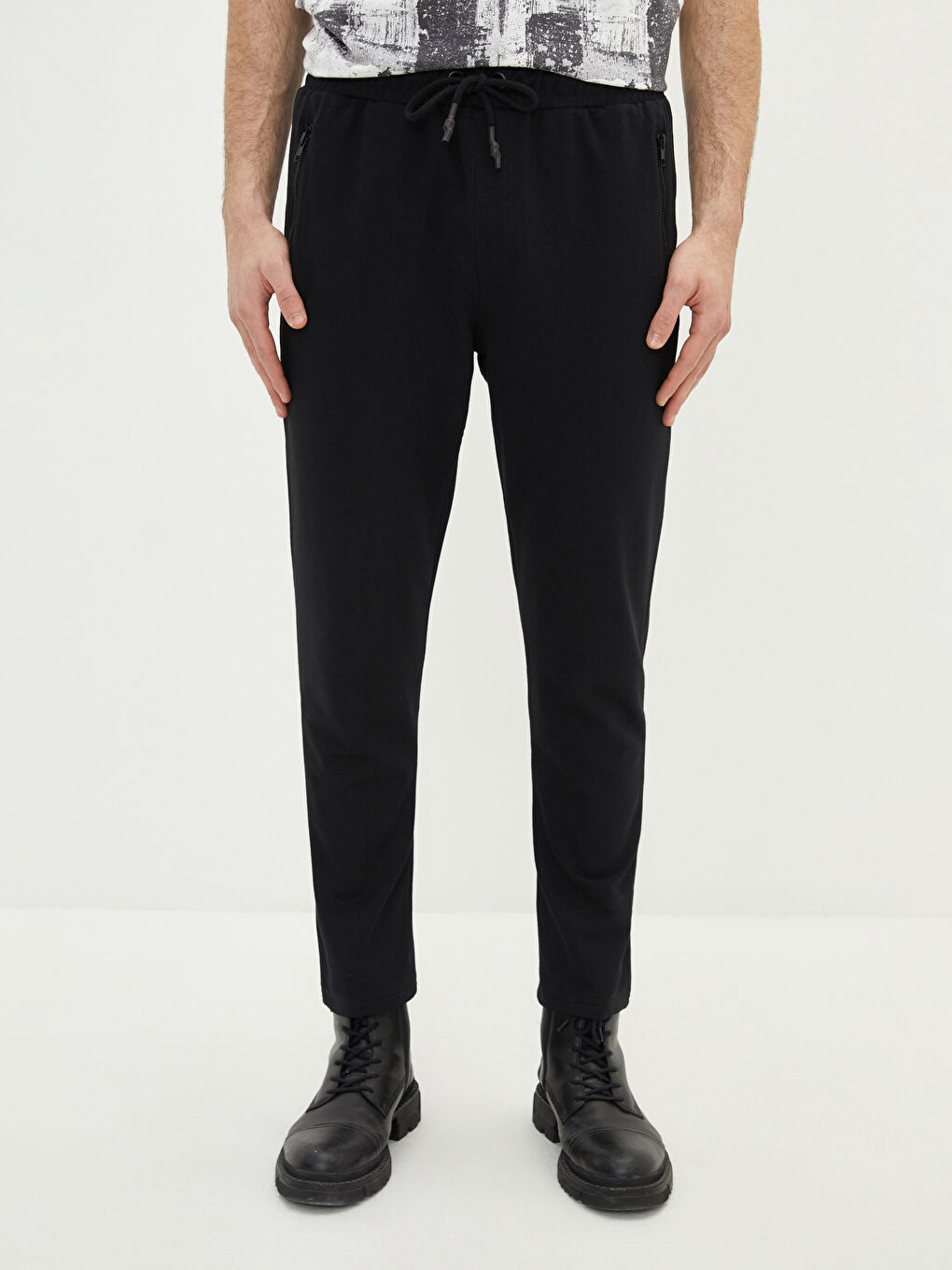 LC Waikiki Slim Fit Men's Sweatpants -S23023Z8-CVL
