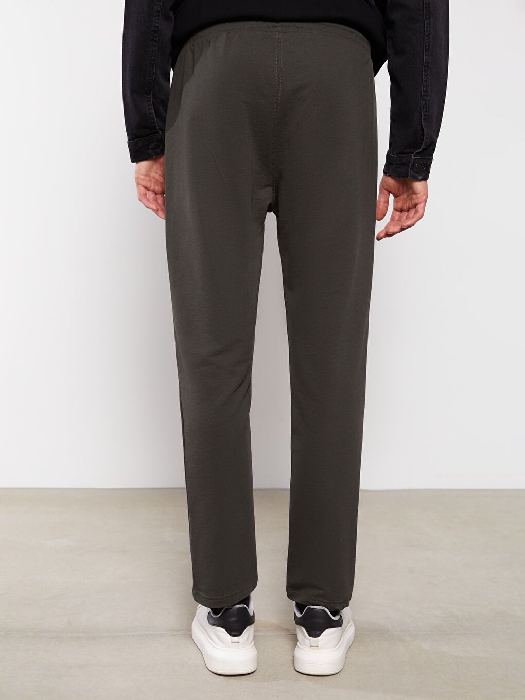 بنطلون رياضي رفيع للرجال-3