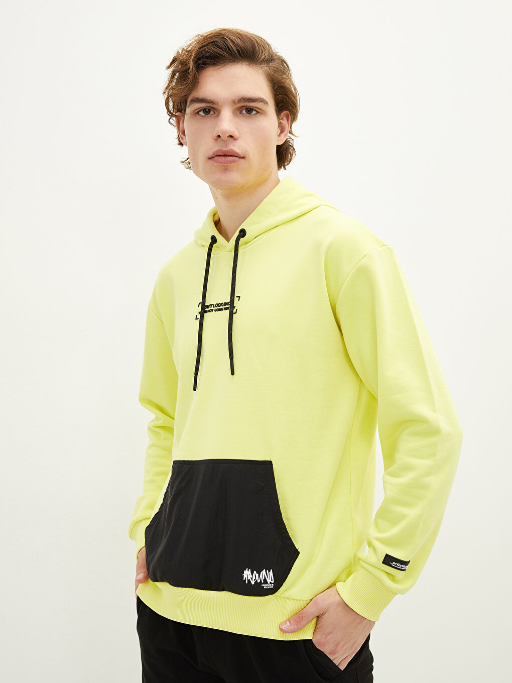 Sarı Uzun Kollu Renk Bloklu Erkek Hoodie