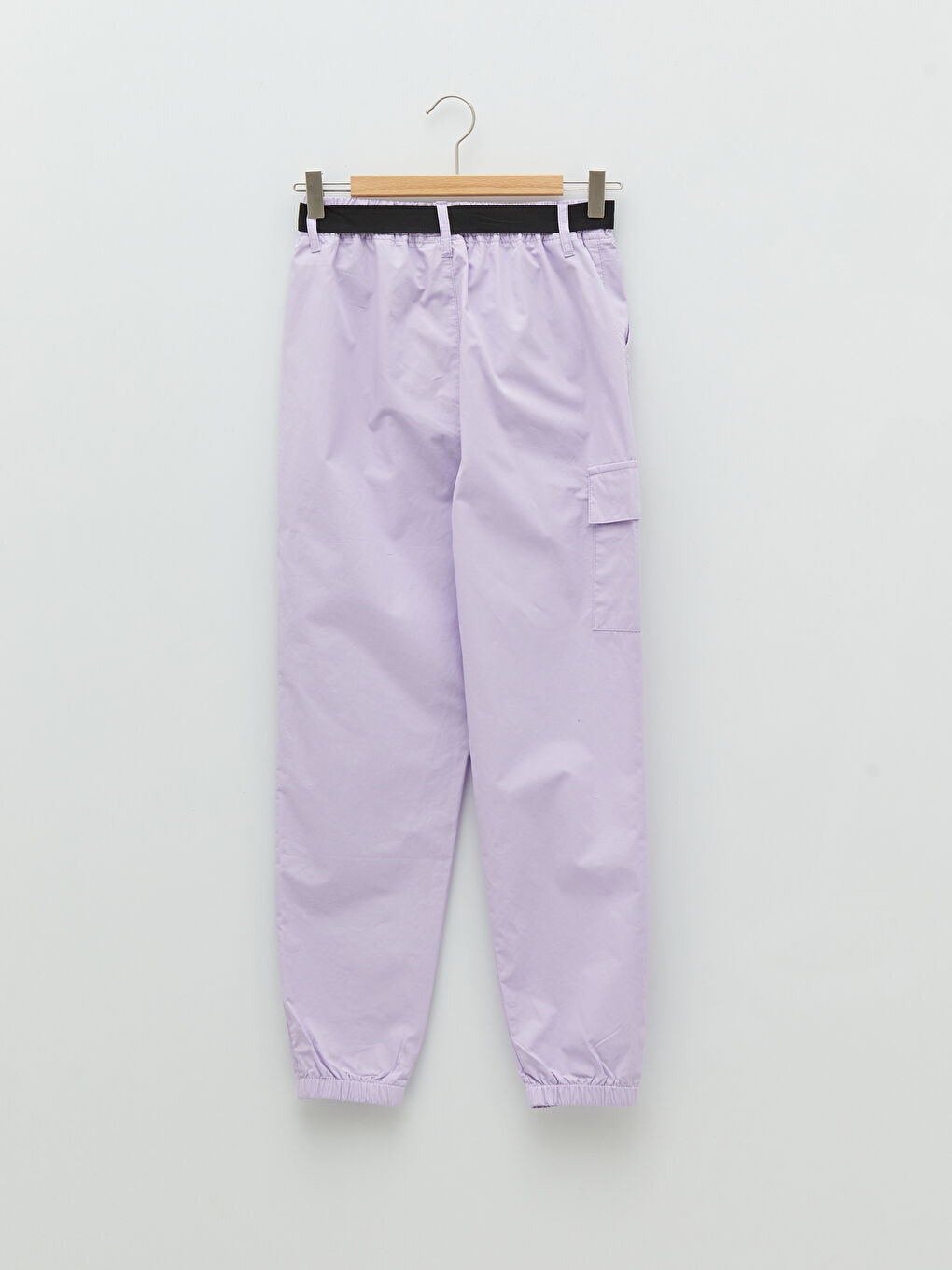 بنطلون جوجر للبنات بخصر مطاطي وبوبلين أساسي وحزام-1