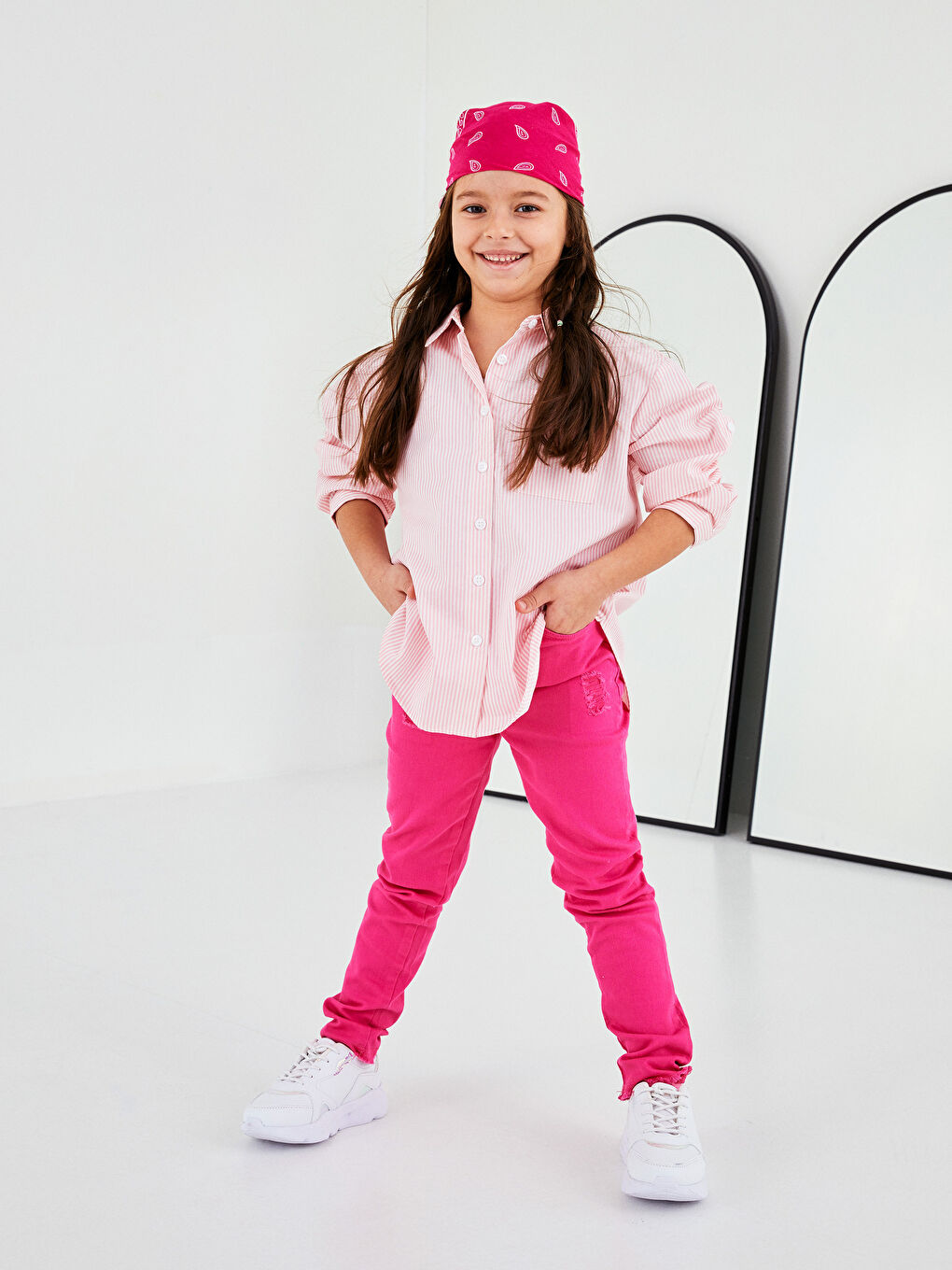 بنطلون بناتي بقصة رفيعة من قماش التويل-1