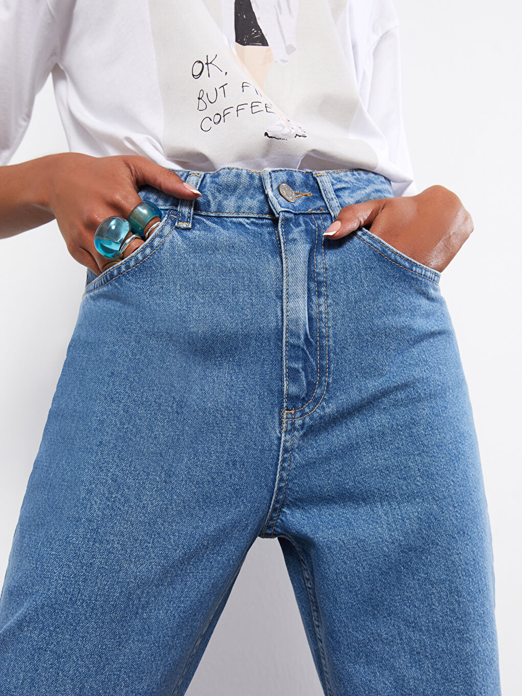 High Waist Mom Fit Pocket Detailed Women's Rodeo Denim Trousers-3