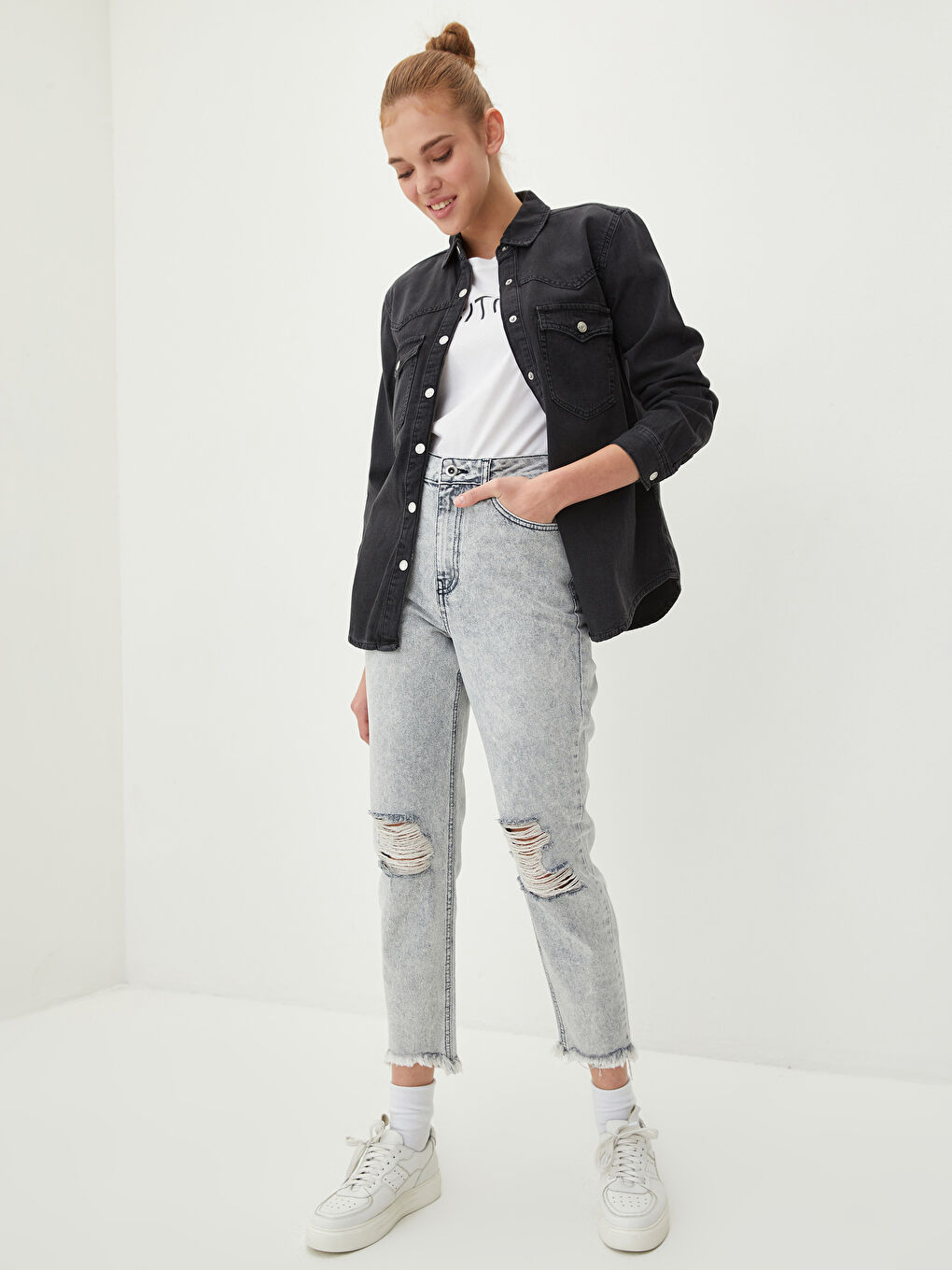 High Waist Mom Fit Ripped Detail Women's Jeans-2