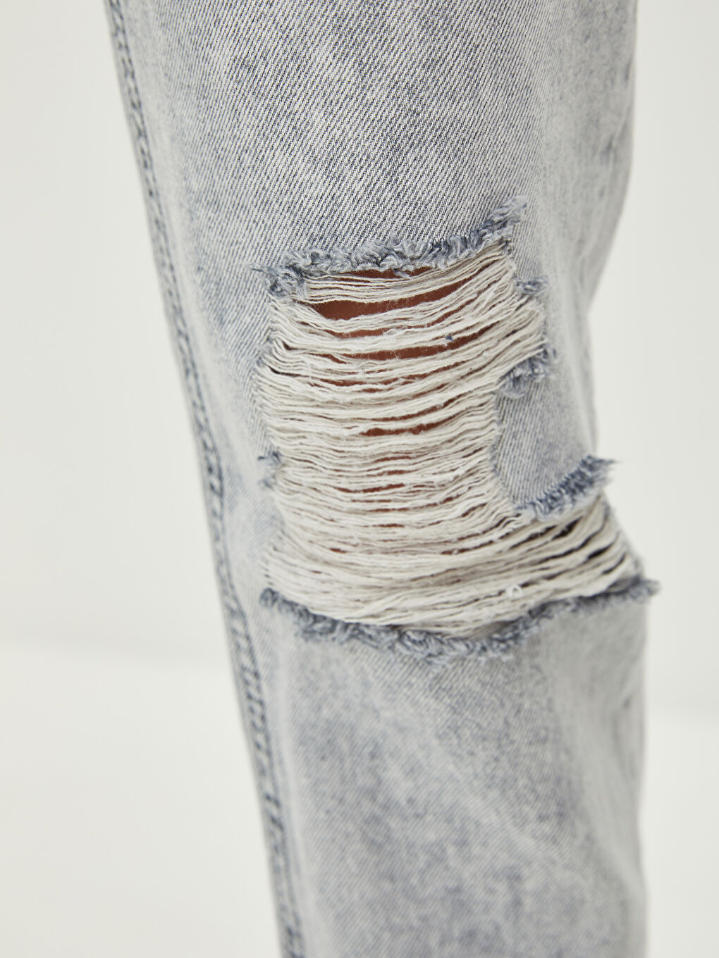 High Waist Mom Fit Ripped Detail Women's Jeans-3