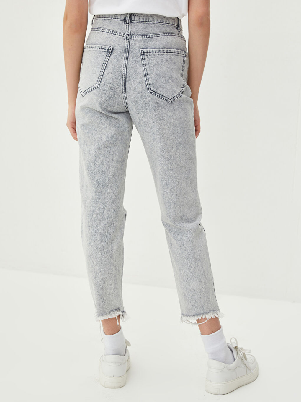 High Waist Mom Fit Ripped Detail Women's Jeans-5