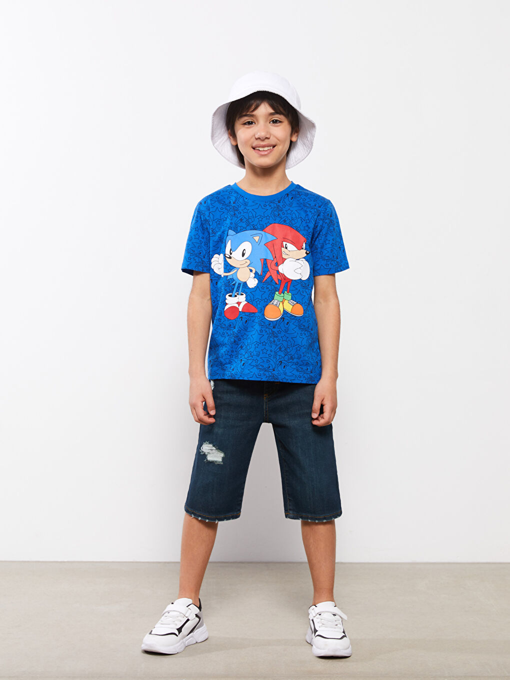 Lacivert Bisiklet Yaka Sonic Baskılı Kısa Kollu Pamuklu Erkek Çocuk Tişört-1