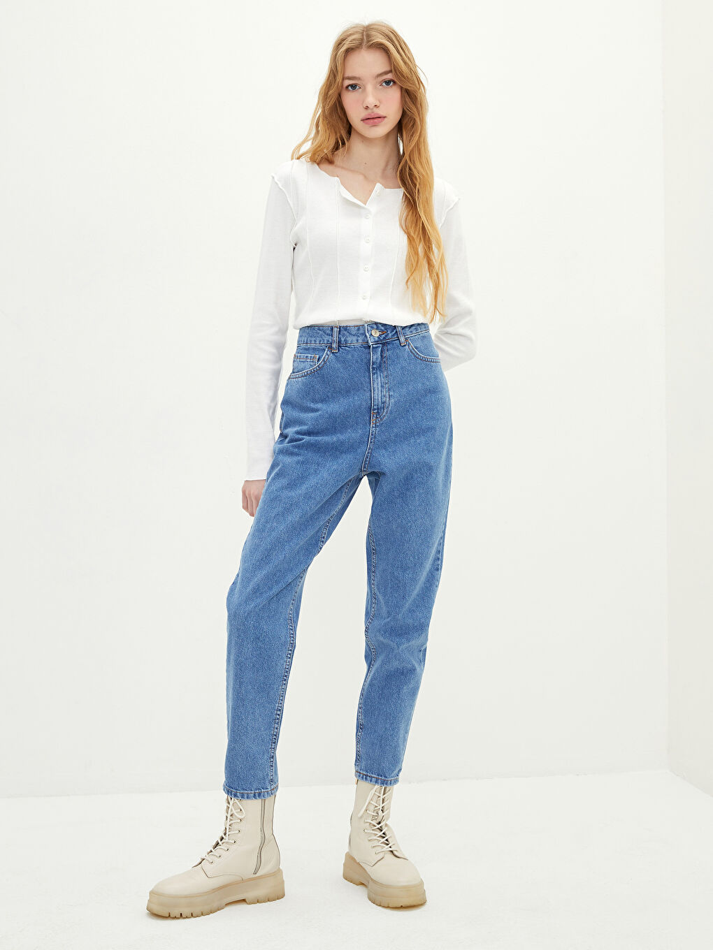 Yüksek Bel Mom Fit Düz Cep Detaylı Kadın Rodeo Jean Pantolon-1