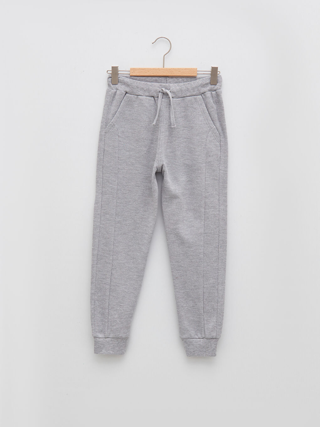 LCW Kids Базови спортни панталони джогър за момчета с еластична талия -S23396Z4-LAL