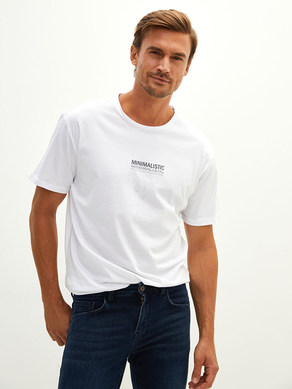 تيشيرت رجالي ياقة دائرية كم قصير مطبوع قطن ممشط