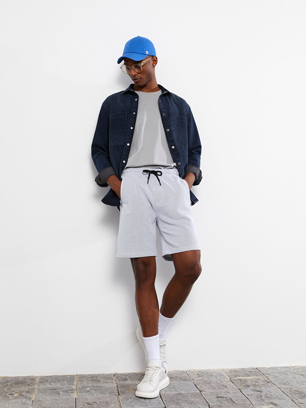 Gri Standart Kalıp Pike Erkek Şort