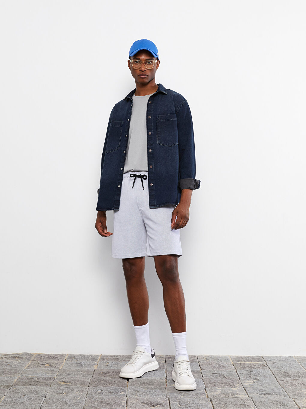 Gri Standart Kalıp Pike Erkek Şort-1