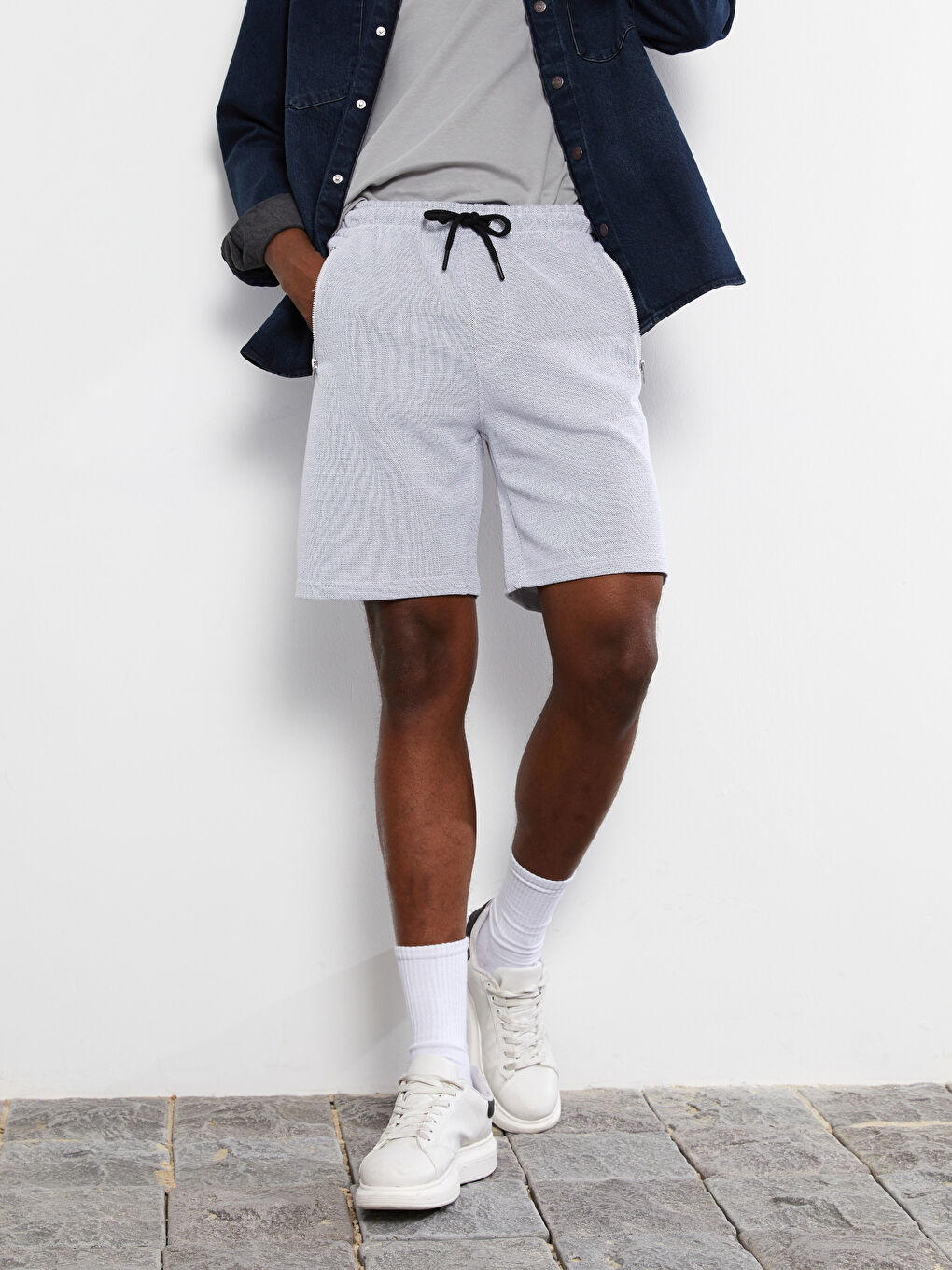 Gri Standart Kalıp Pike Erkek Şort-2
