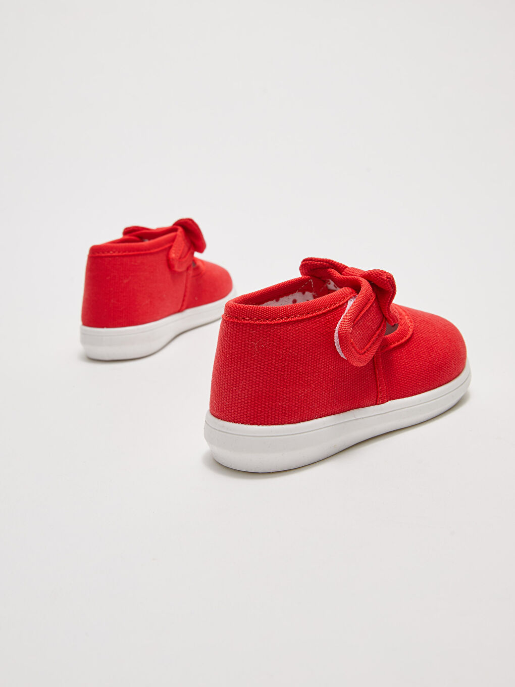 LCW STEPS Velcro Closure Baby Girl First Step Shoes -S23466Z1-CRT