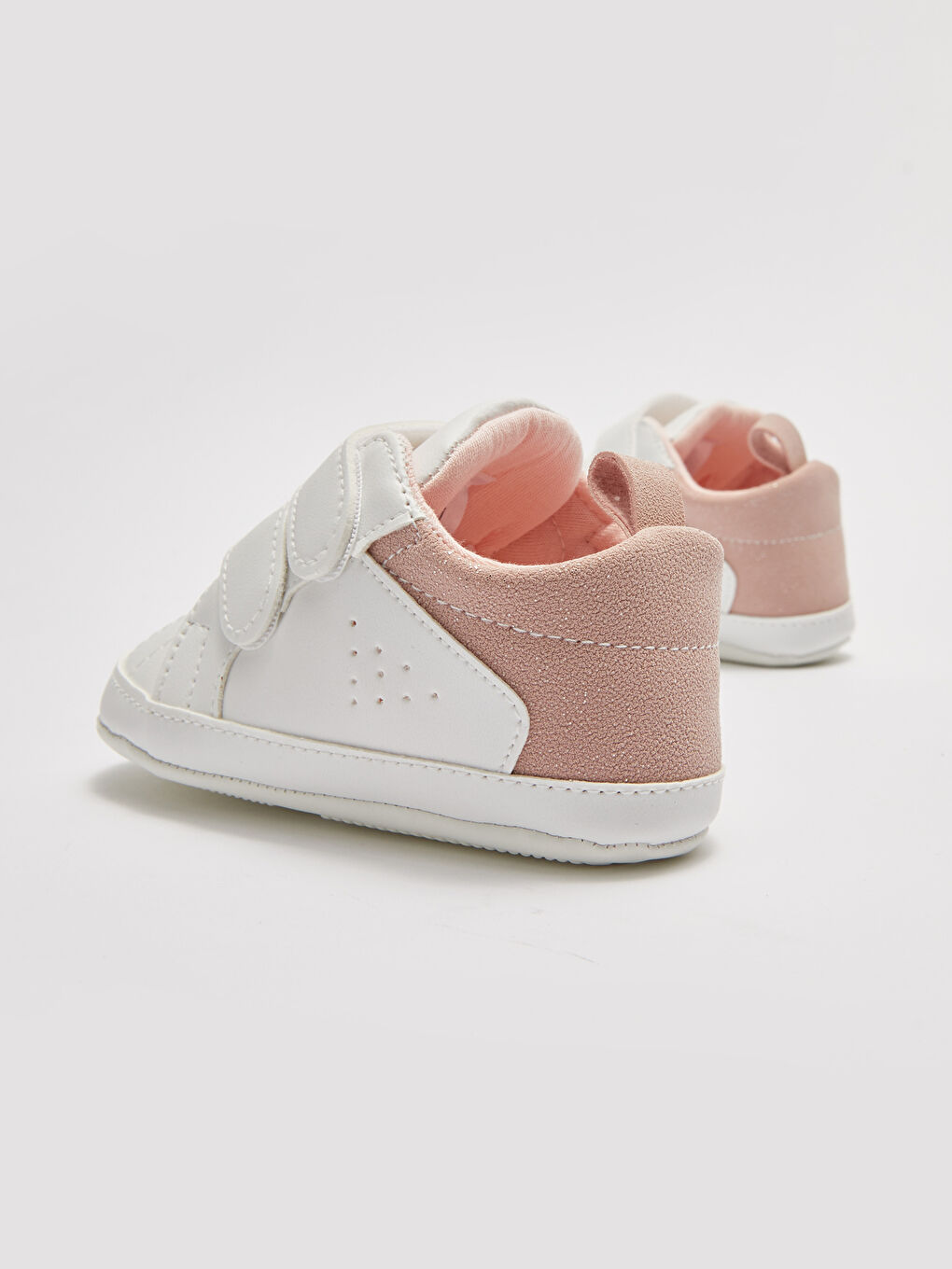 Beyaz Çift Bant Cırt Cırtlı Kız Bebek Yürüme Öncesi Ev Ayakkabısı-4
