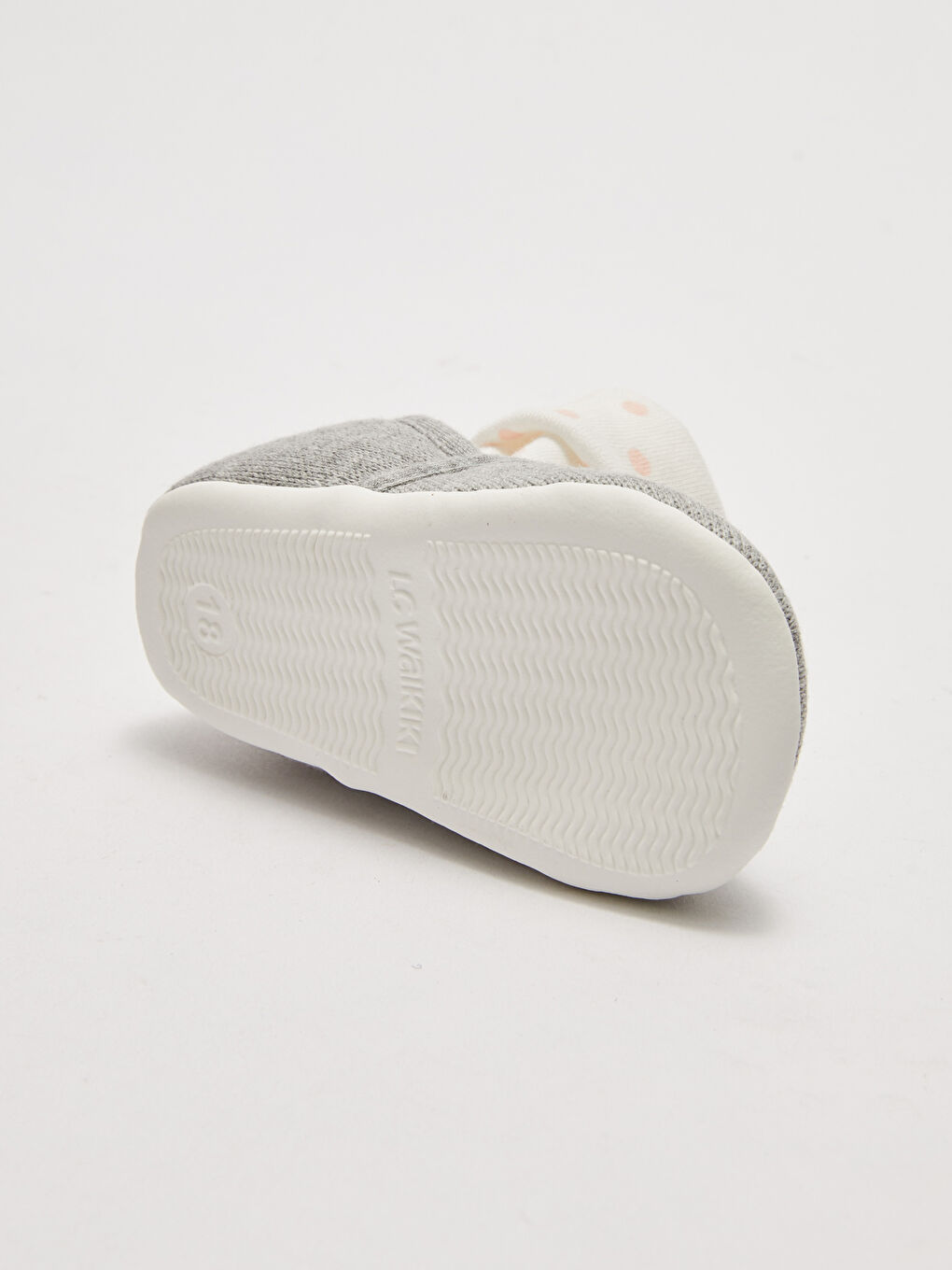 Gri Nakış Detaylı Çoraplı Kız Bebek Yürüme Öncesi Ev Ayakkabısı-4