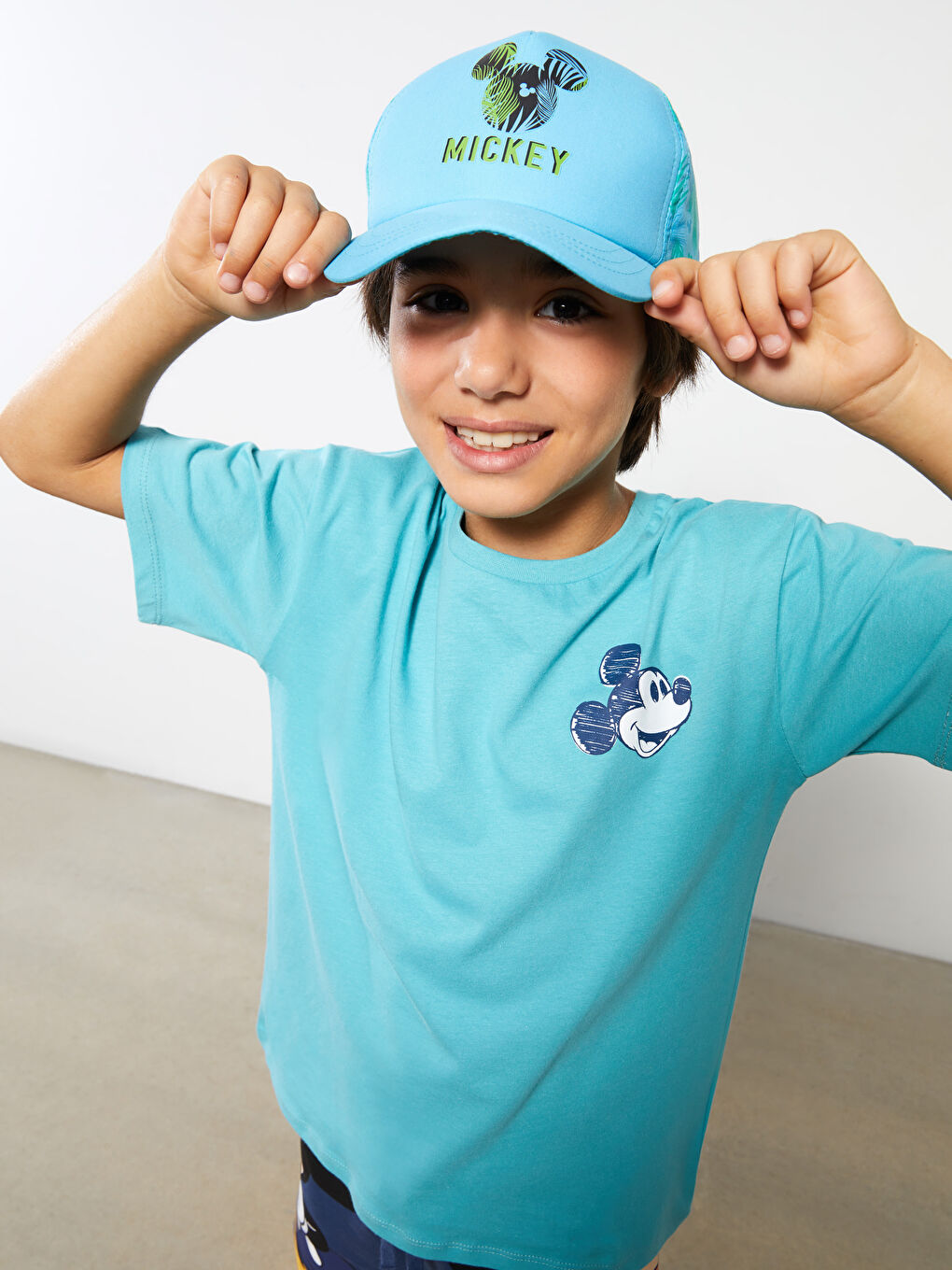 Crew Neck Mickey Mouse Printed Short Sleeve Boys' T-Shirt-1