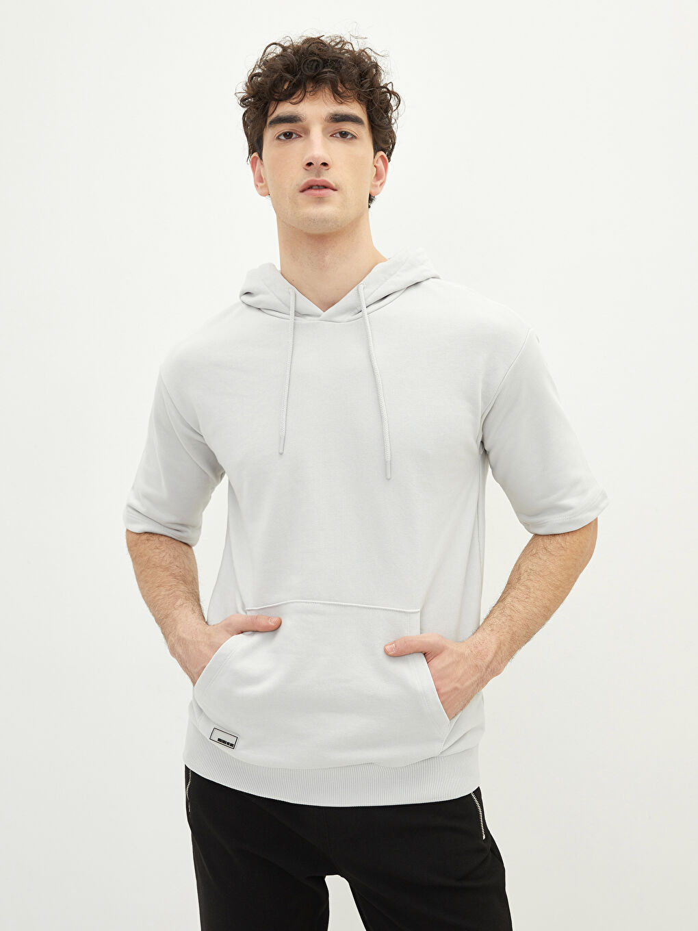 Gri Kısa Kollu Erkek Hoodie-1