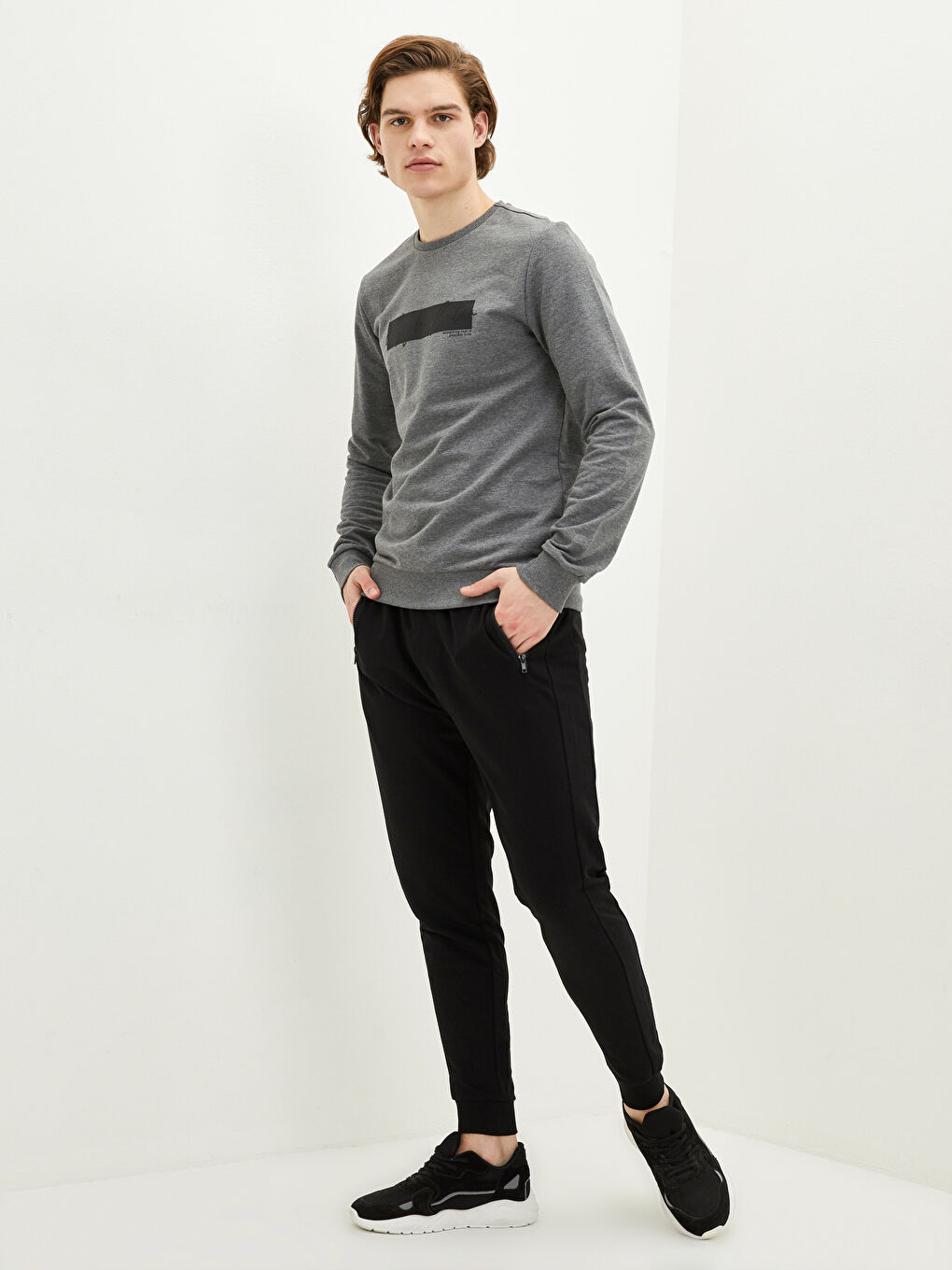 Crew Neck Long Sleeve Printed Men's Sweatshirt-1