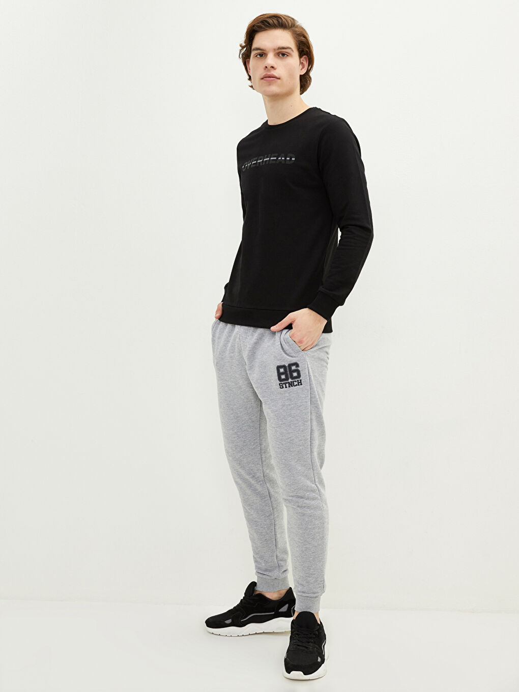 Siyah Bisiklet Yaka Uzun Kollu Baskılı Erkek Sweatshirt-1