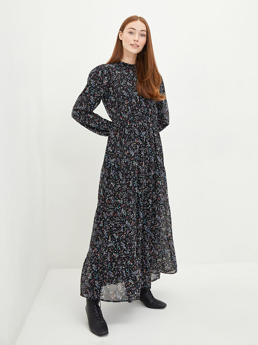 Siyah Fırfırlı Dik Yaka Desenli Uzun Kollu A Kesim Şifon Kadın Elbise