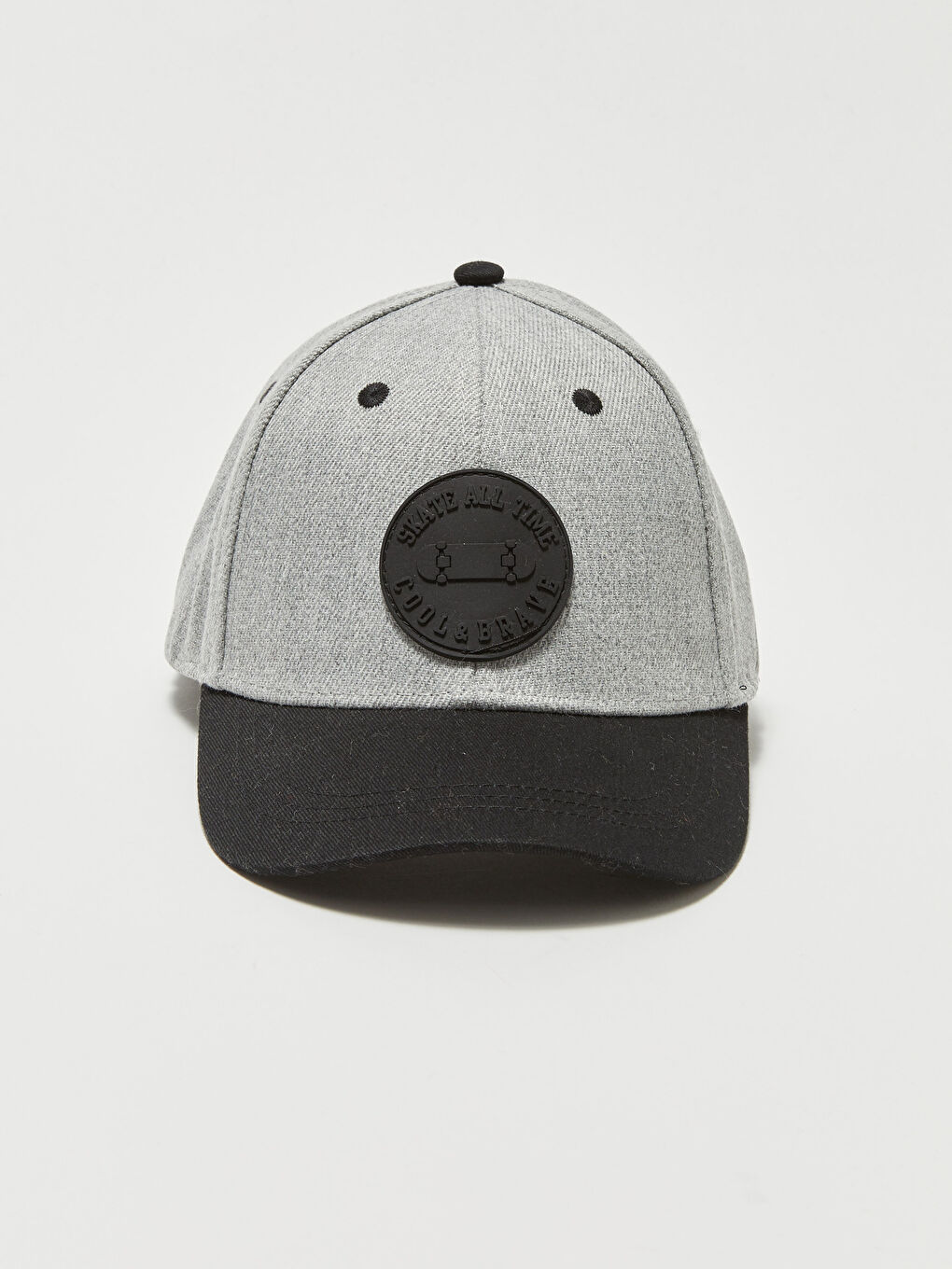 كاب ولادي بتفاصيل علامات