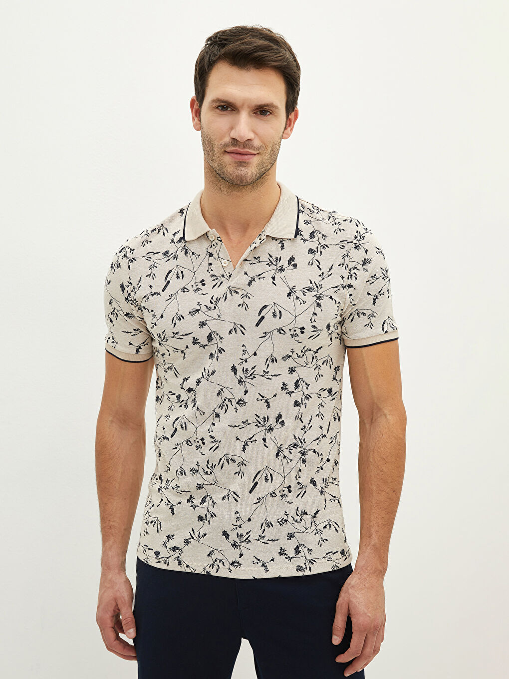 Bej Polo Yaka Kısa Kollu Desenli Pike Erkek Tişört