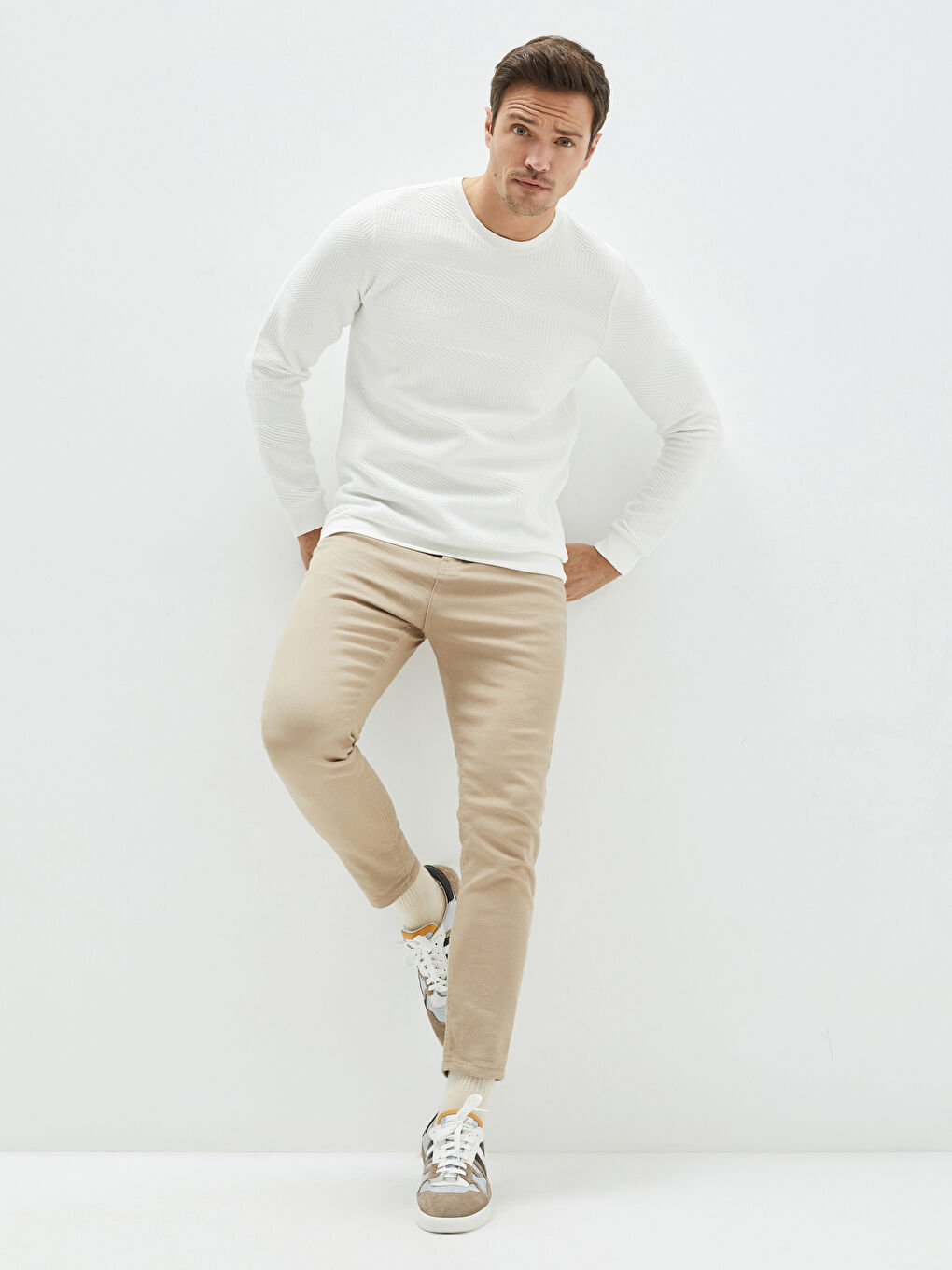 Ekru Bisiklet Yaka Uzun Kollu Erkek Sweatshirt-2