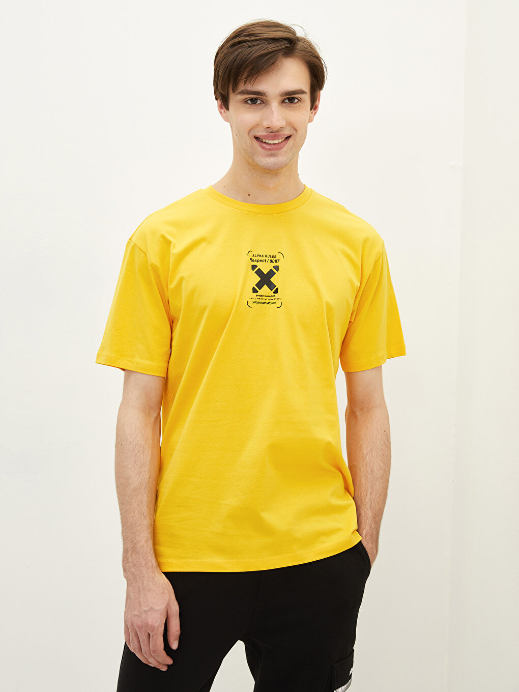 Sarı Oversize Bisiklet Yaka Kısa Kollu Baskılı Penye Erkek Tişört-1